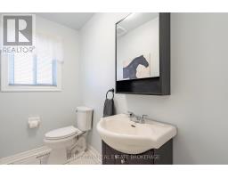 4 Whispering Pine Place, Barrie, ON L4N9R9 Photo 14