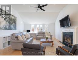 4 Whispering Pine Place, Barrie, ON L4N9R9 Photo 17