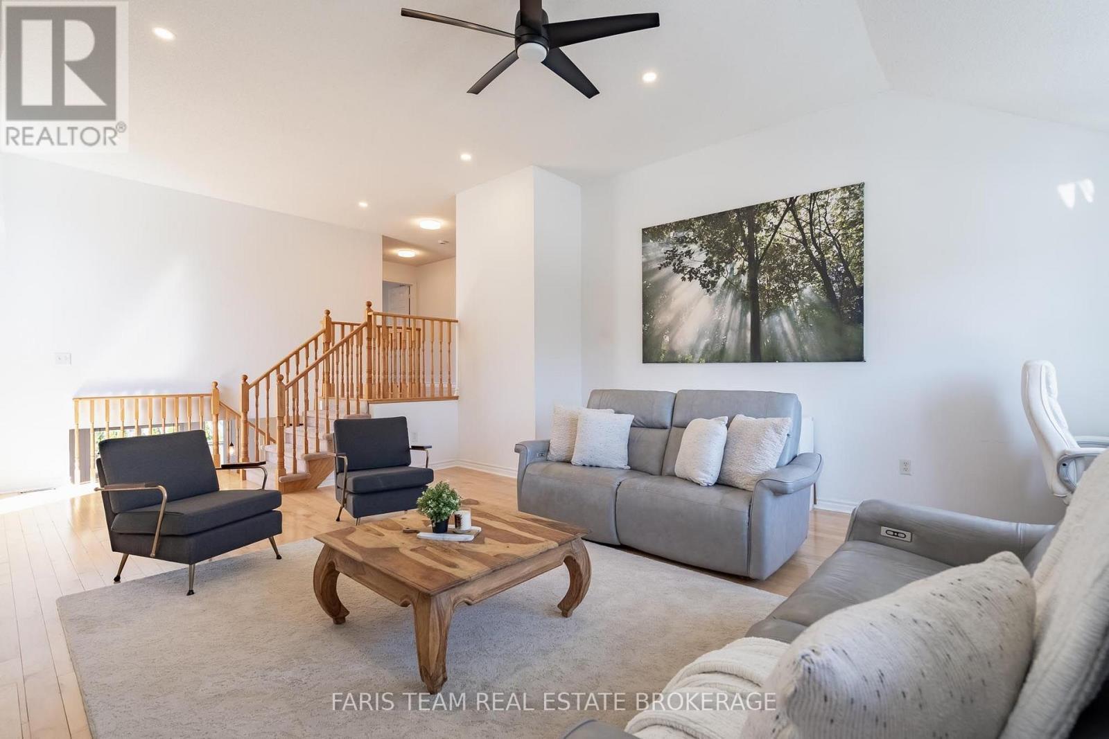4 WHISPERING PINE PLACE - 18