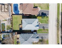 4 Whispering Pine Place, Barrie, ON L4N9R9 Photo 32