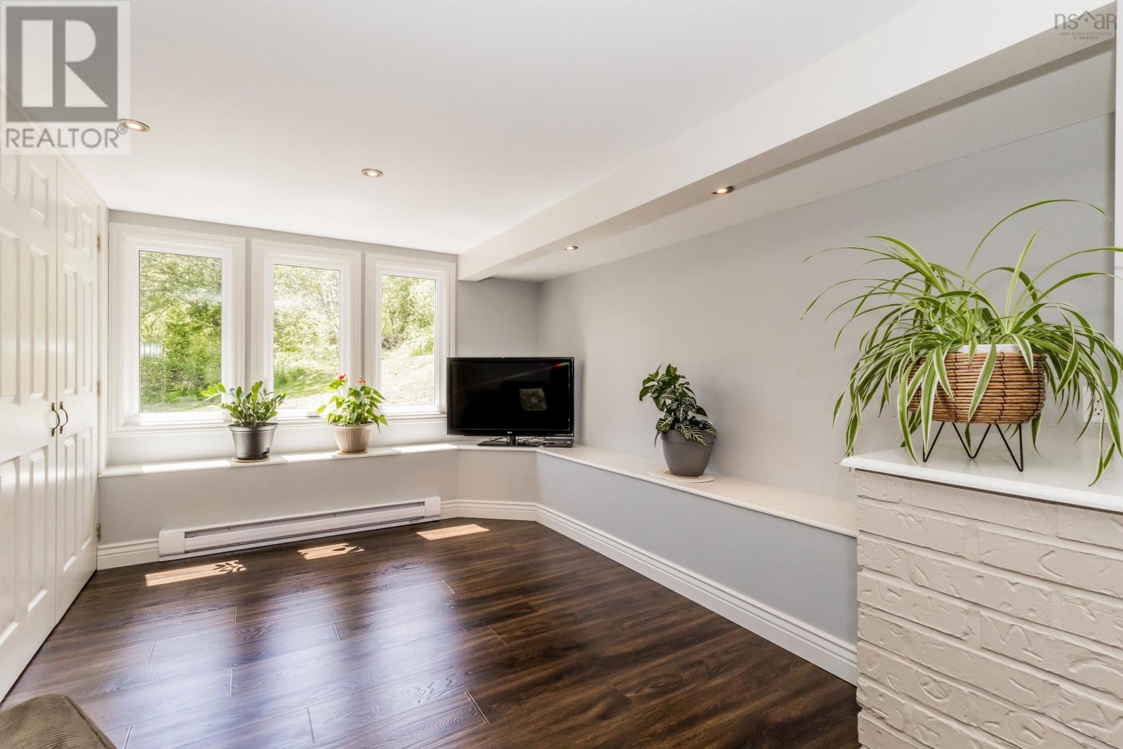 Property 15 of 49 of 29 Culloden Road
