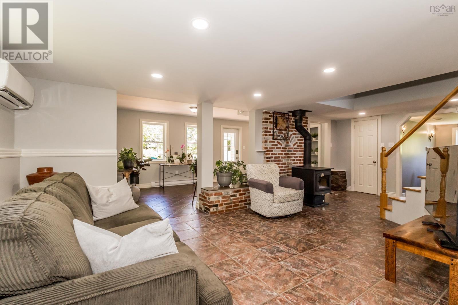 Property 11 of 49 of 29 Culloden Road