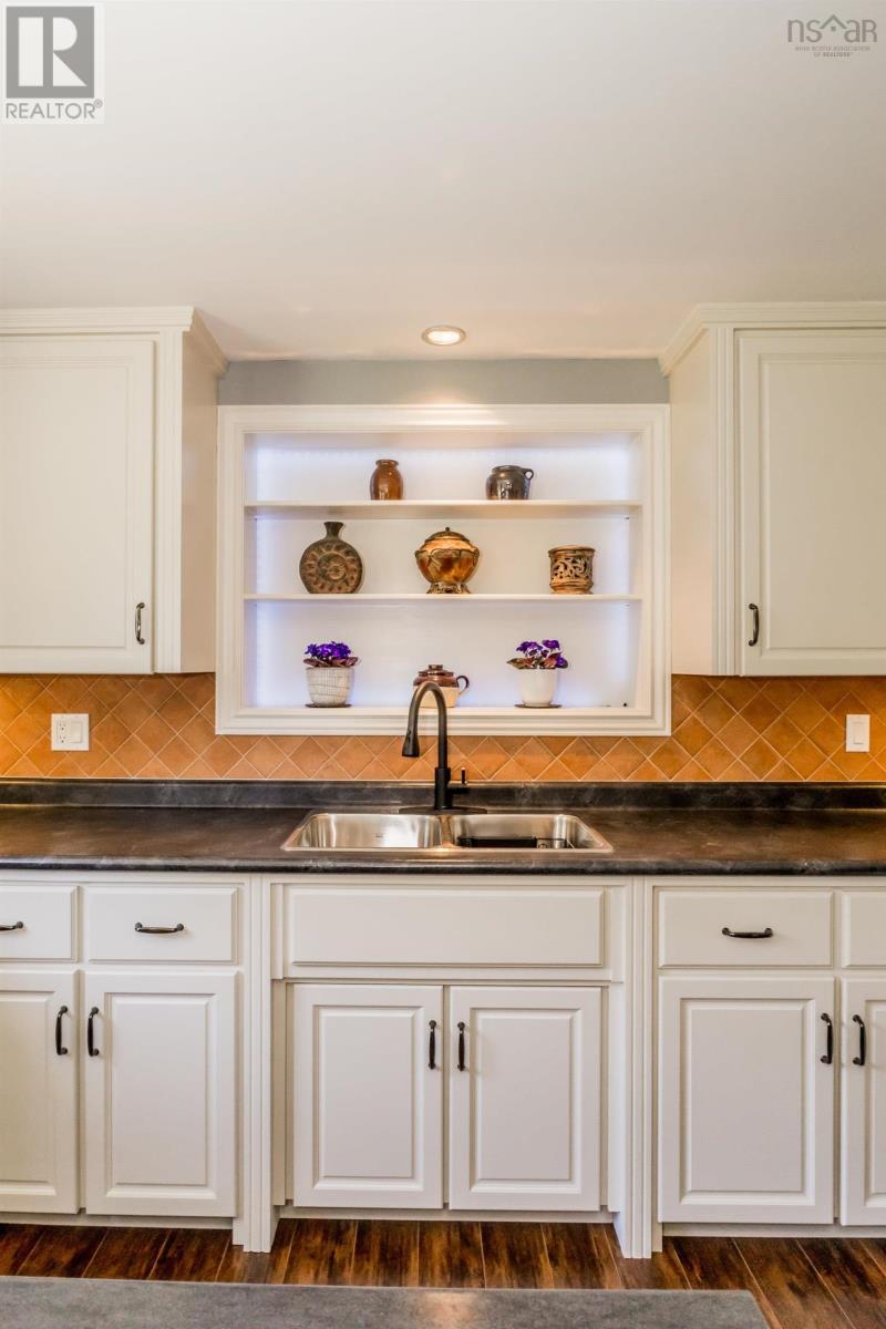 Property 20 of 49 of 29 Culloden Road