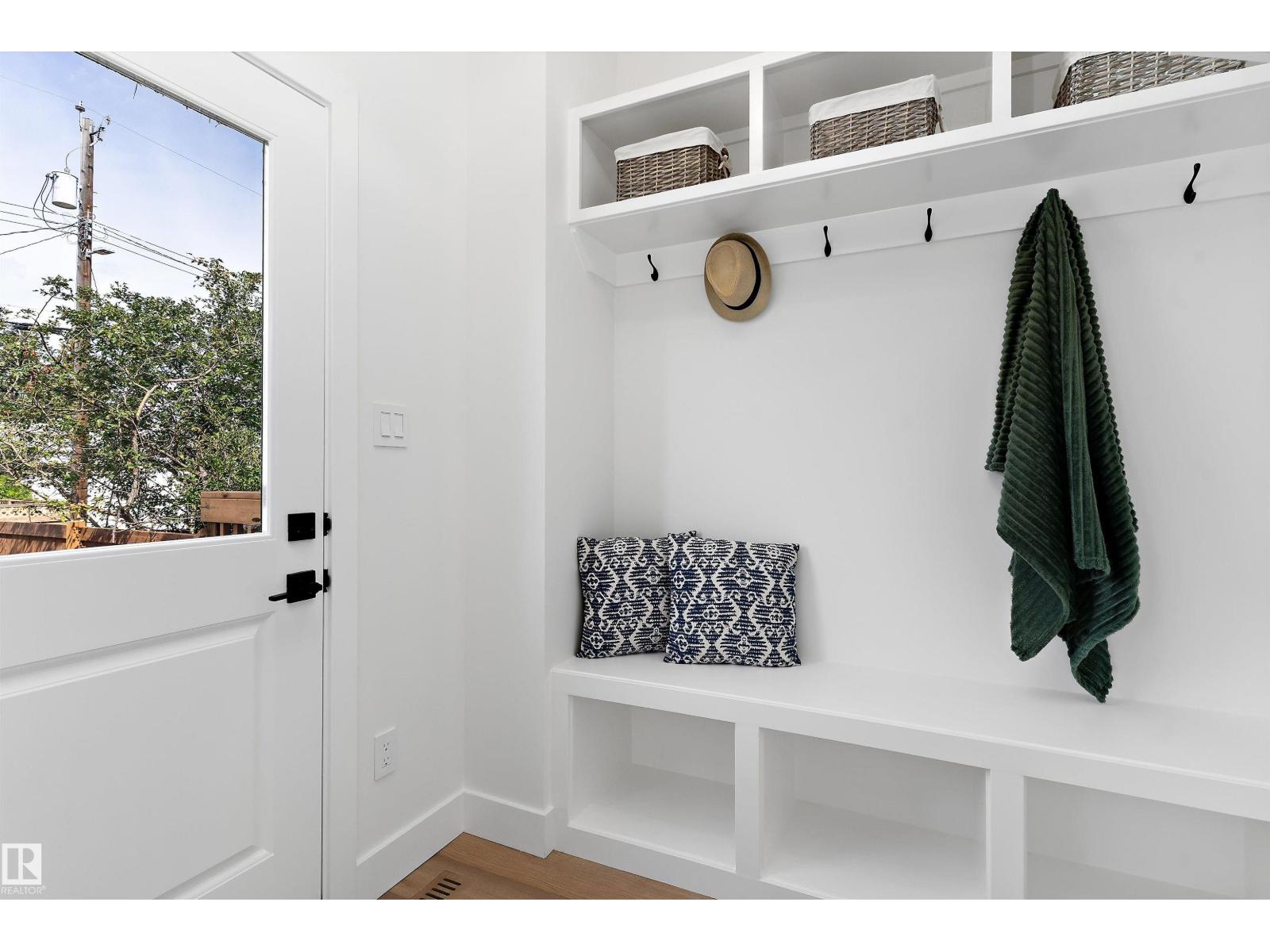 14512 86 AV NW - 17