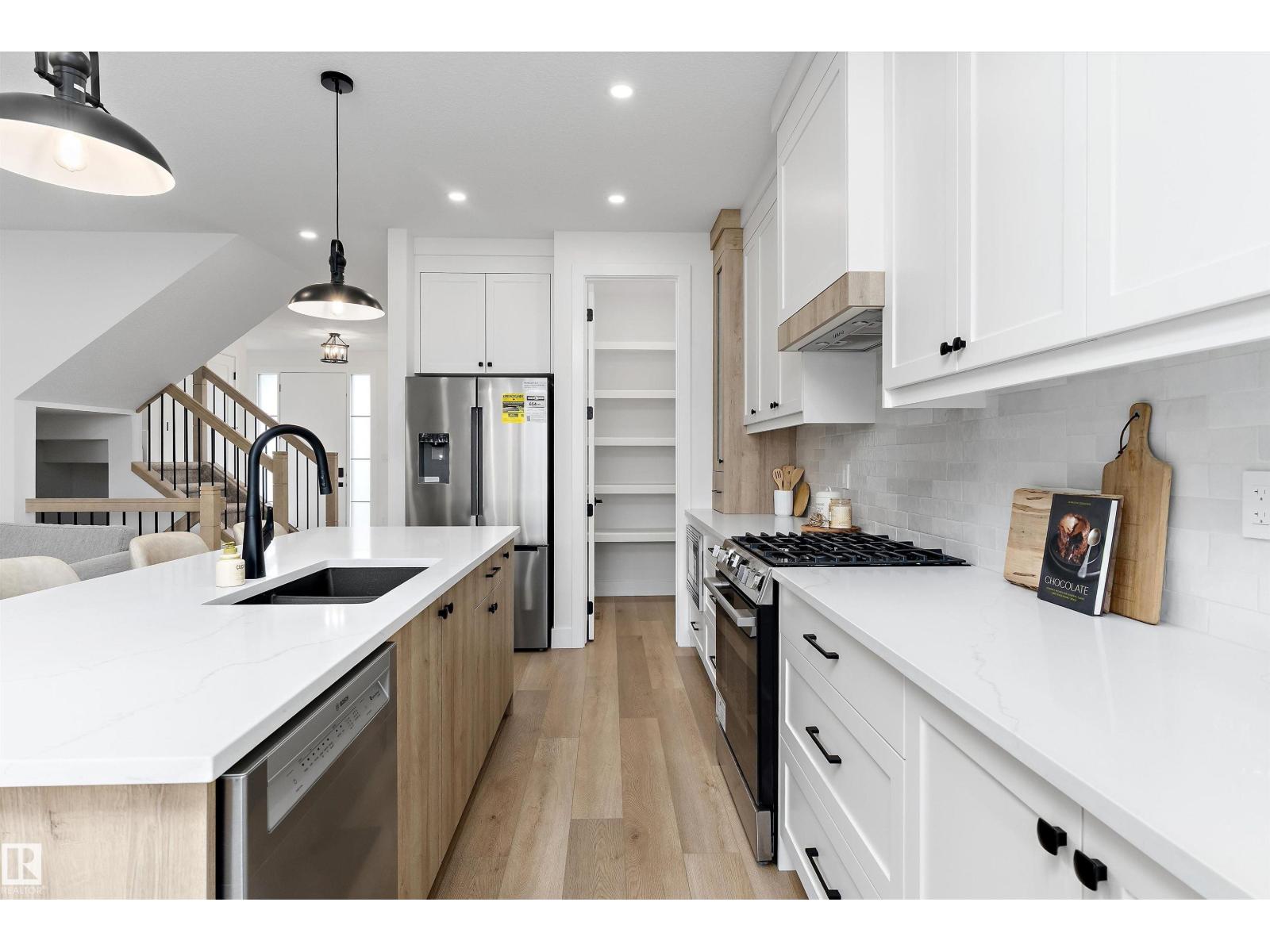 14512 86 AV NW - 13