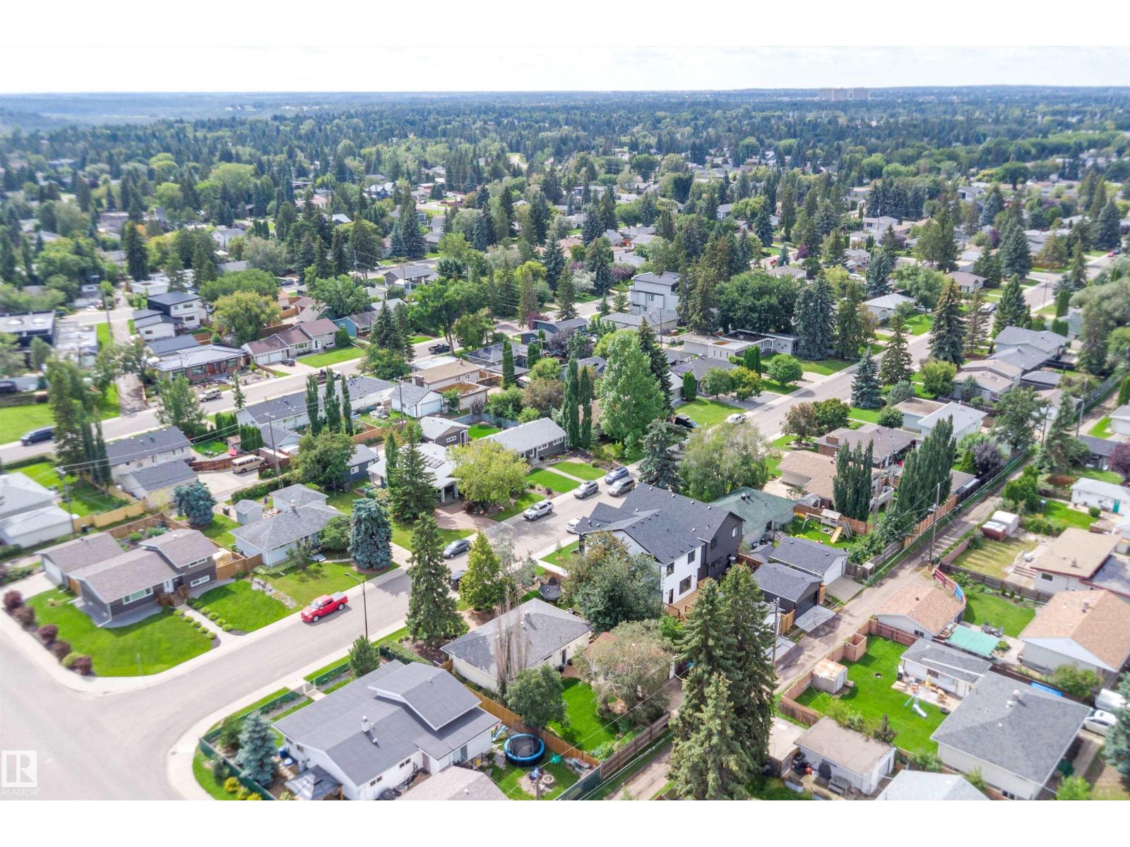 14512 86 AV NW - 54