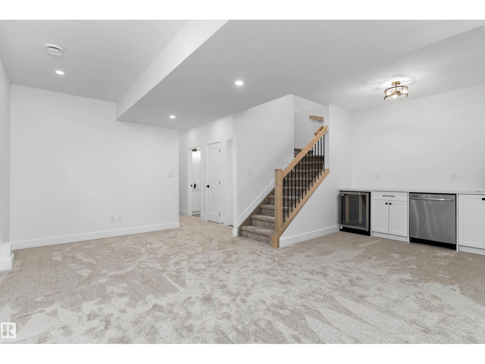 14512 86 AV NW - 34