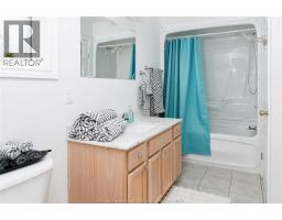 8 Sand Pebble Crescent, Kingsville, ON N9Y4B3 Photo 19