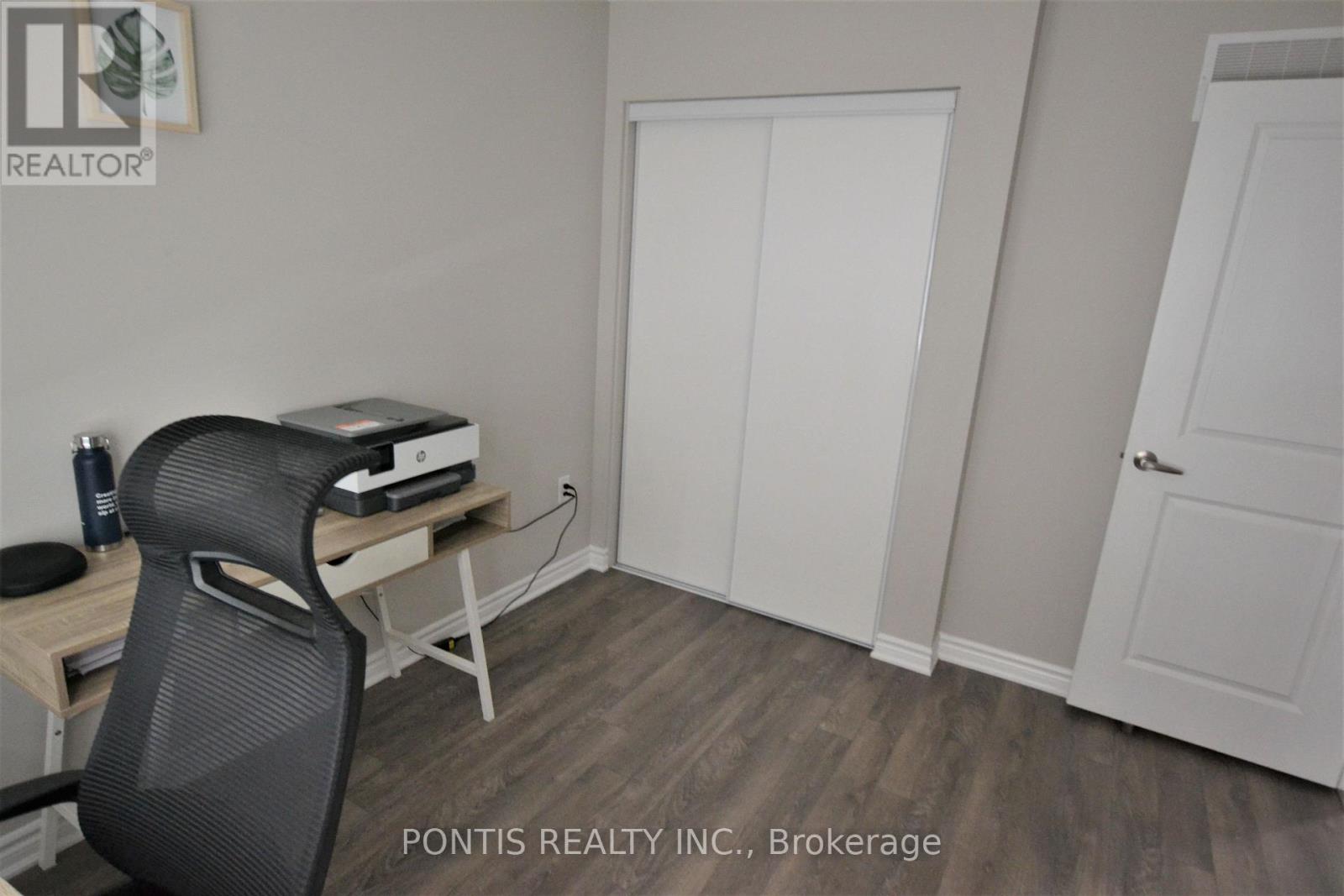 47 PHYLLIS DRIVE - 32