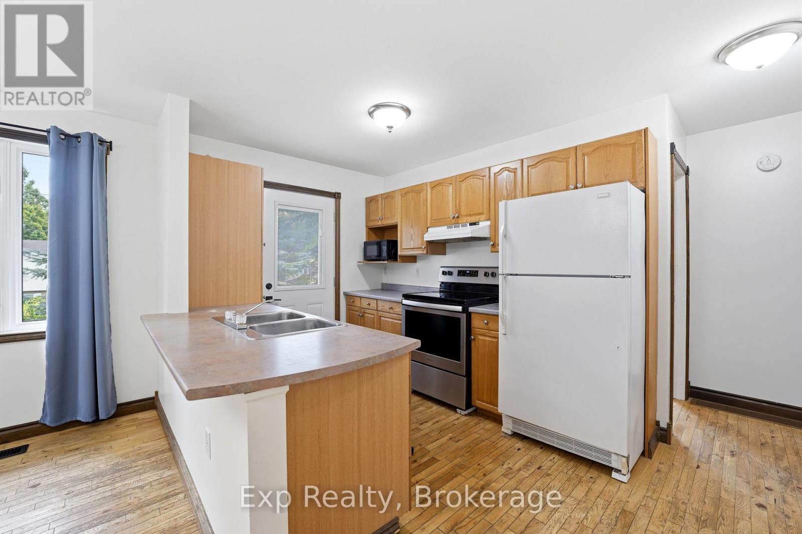 21 SOUTH MALONEY STREET - Image 12