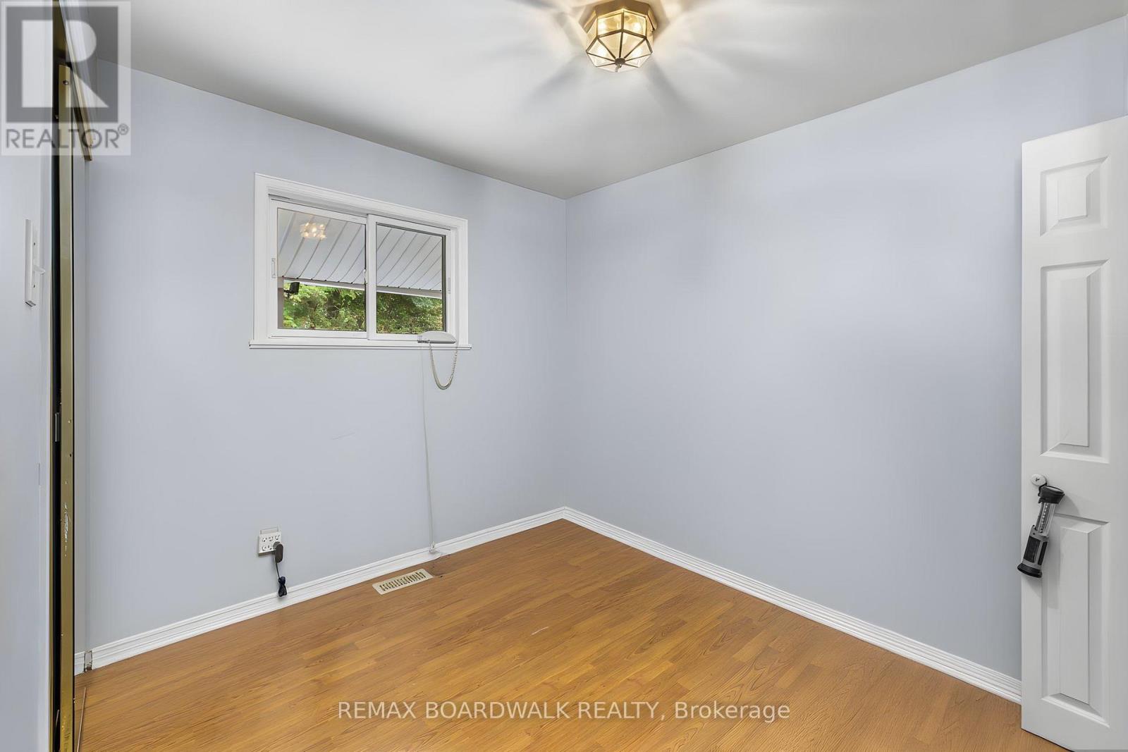 193 PRETTIES ISLAND ROAD - 16