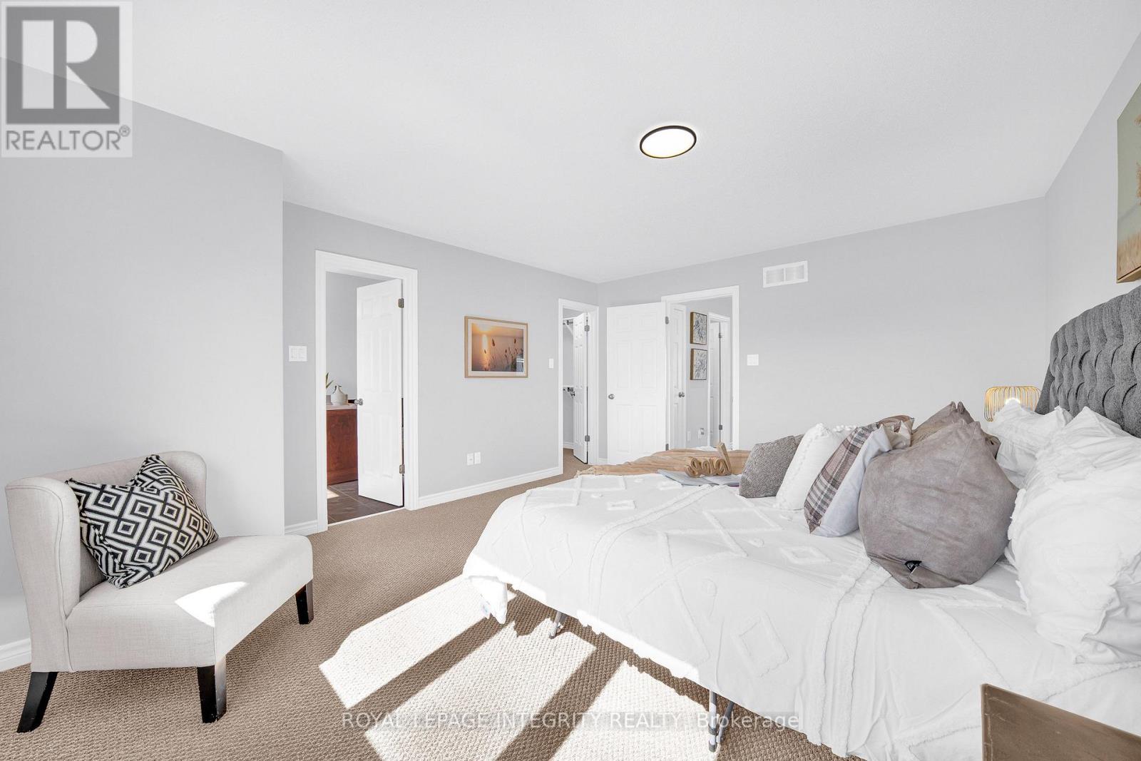 132 SILVERMOON CRESCENT - Image 25