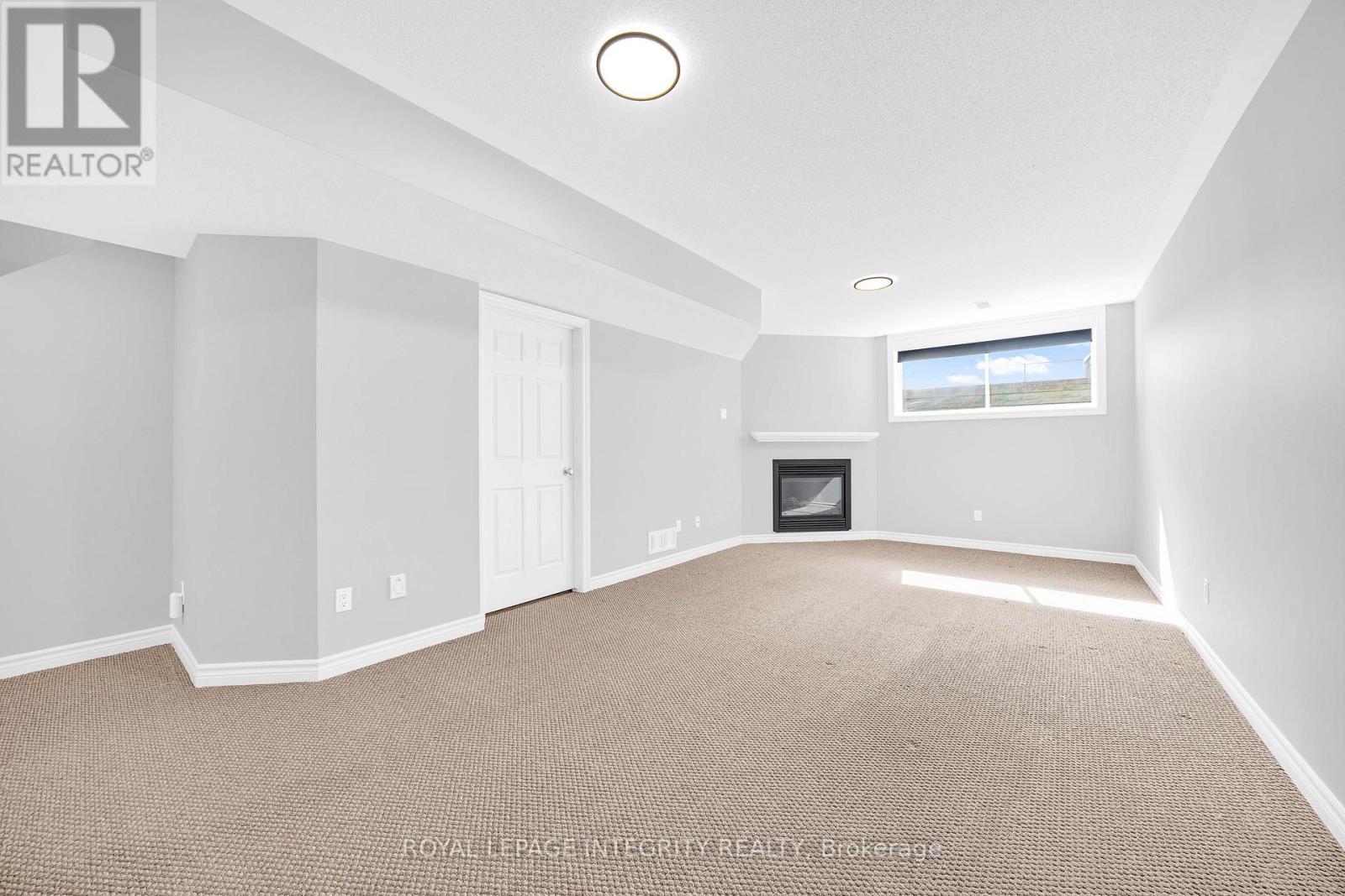 132 SILVERMOON CRESCENT - 37
