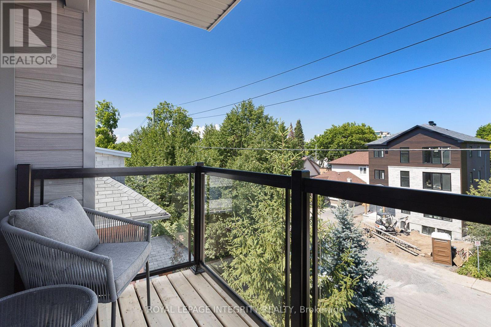 240 BLACKBURN AVENUE - Image 14