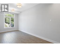 Kitchen - 240 Blackburn Avenue, Ottawa, ON K1N8A8 Photo 16