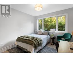 Bedroom - 240 Blackburn Avenue, Ottawa, ON K1N8A8 Photo 26
