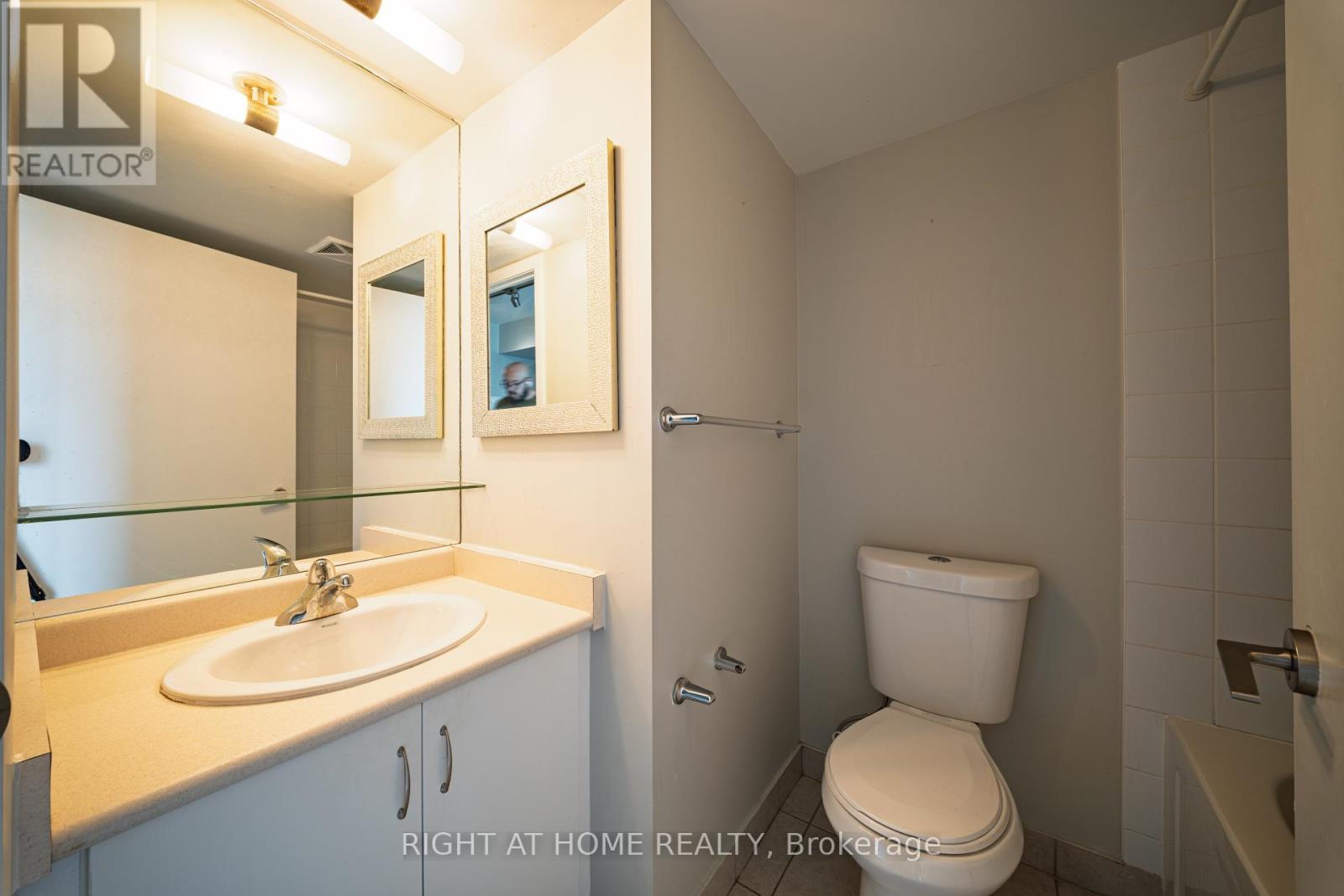 #1206 215 FORT YORK BOULEVARD - 14