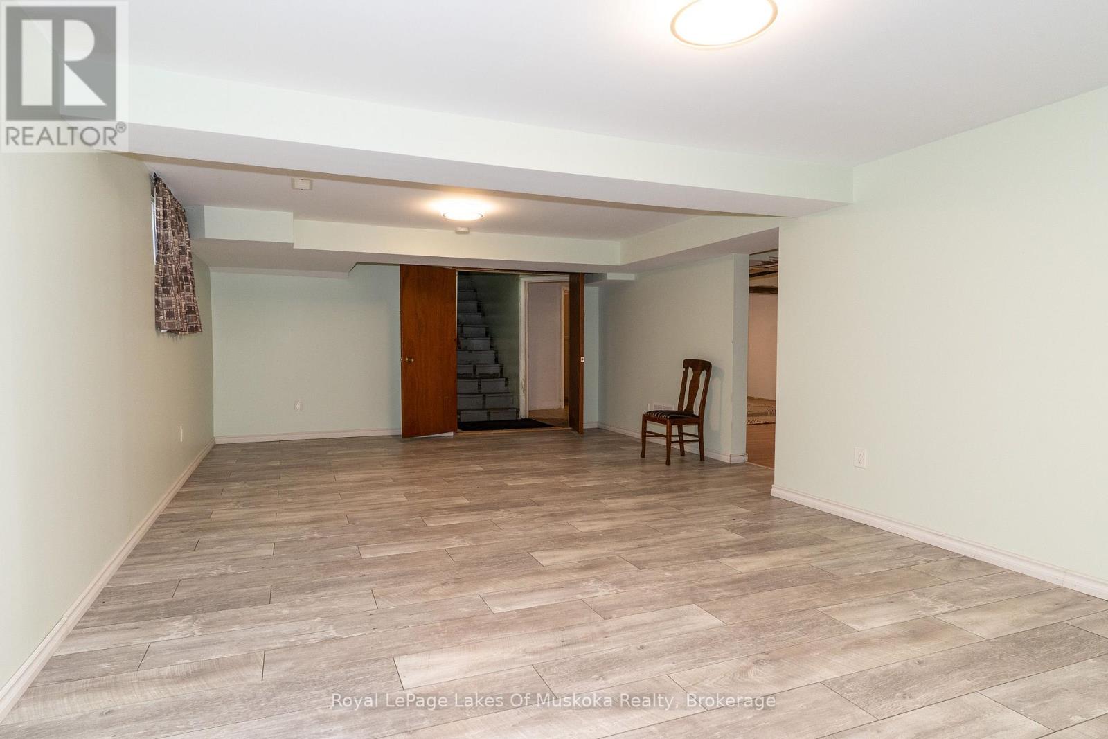20 SANDER DRIVE - 22
