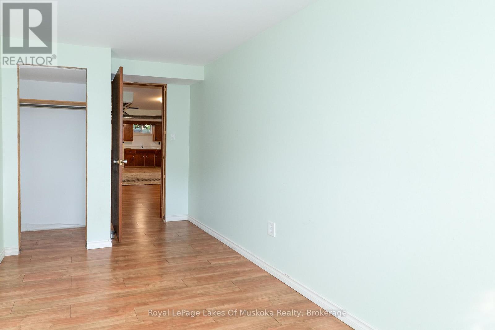 20 SANDER DRIVE - 30