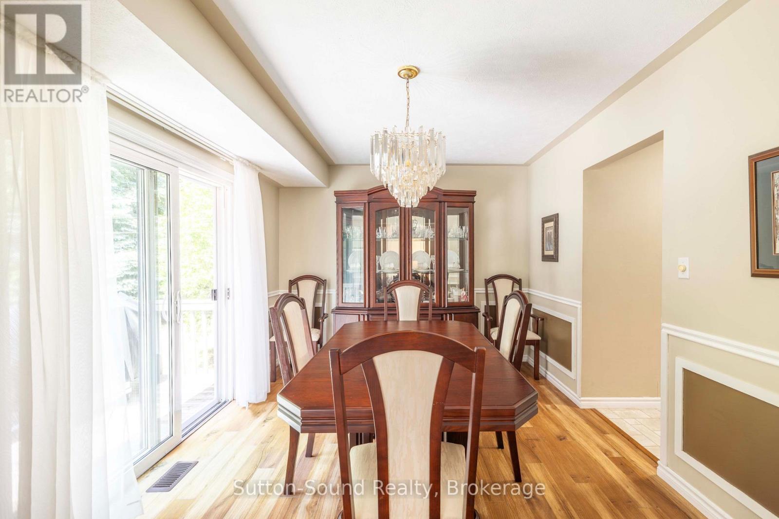 14 SHAMROCK BOULEVARD - Image 14