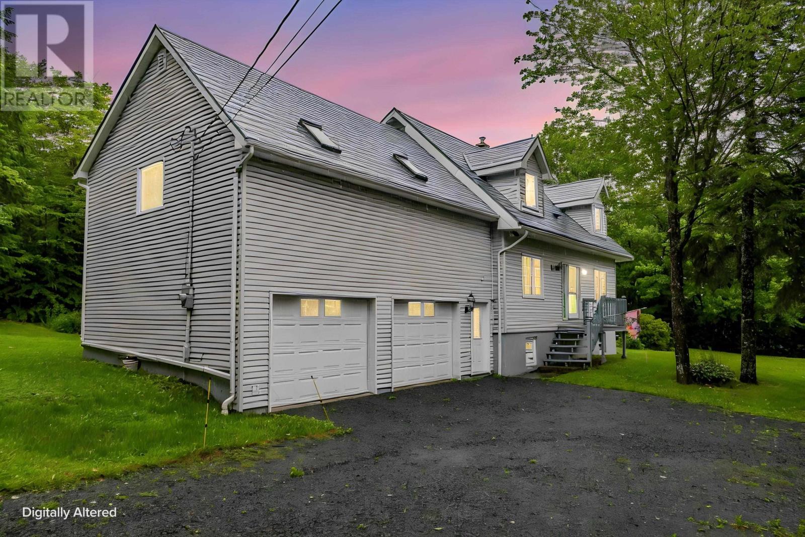 32 Kipawa Crescent - 1