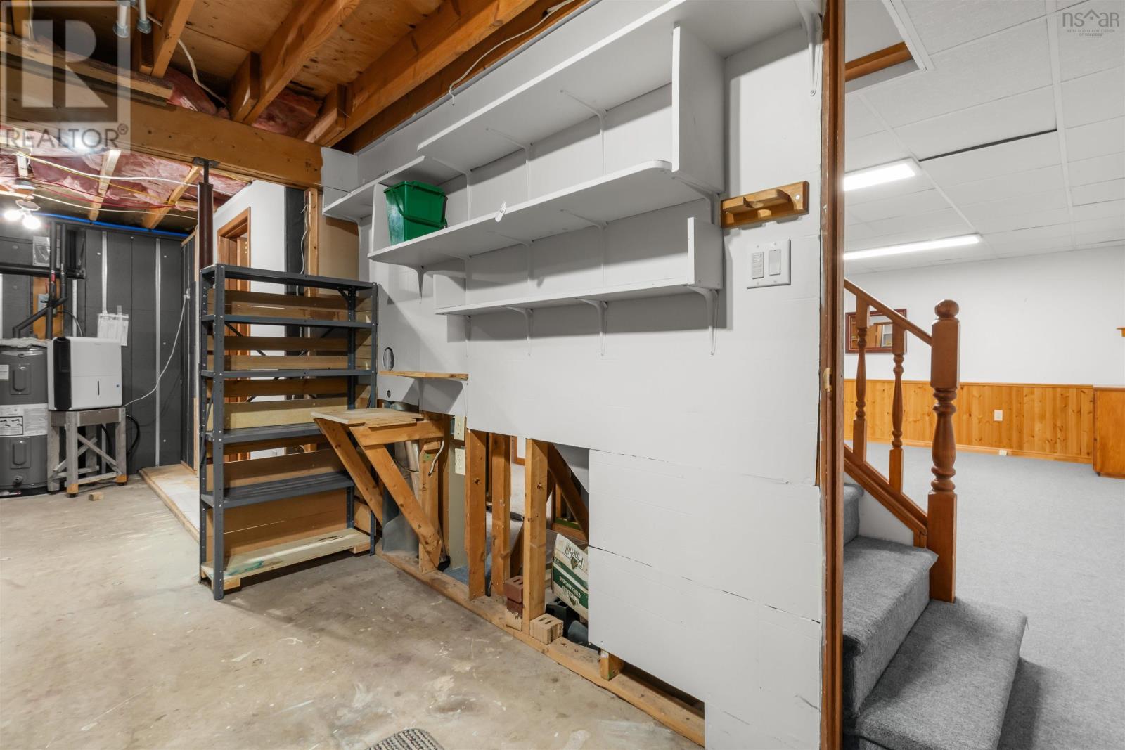 Property 23 of 27 of 32 Kipawa Crescent