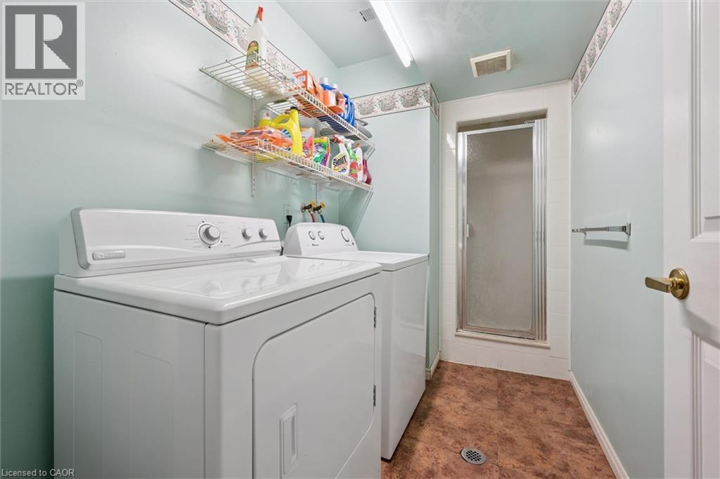 176 SANDFORD FLEMING Drive - Image 29