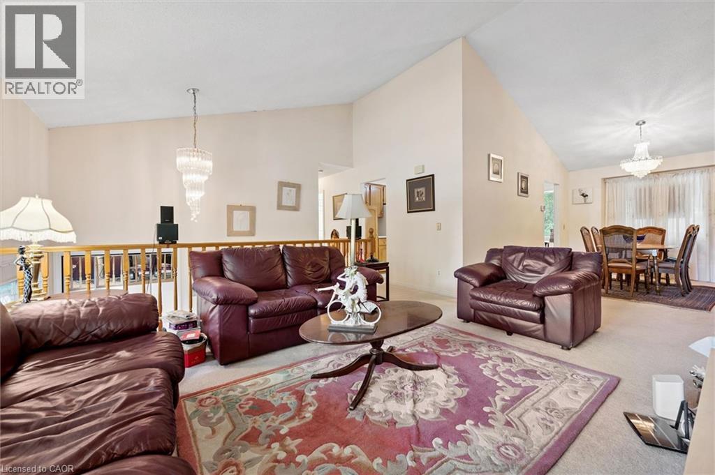 176 SANDFORD FLEMING Drive - 5