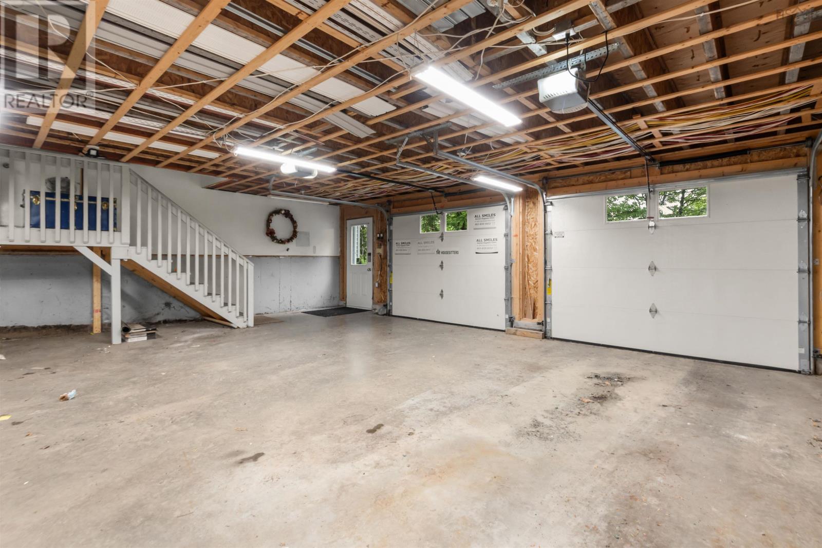 Property 25 of 27 of 32 Kipawa Crescent