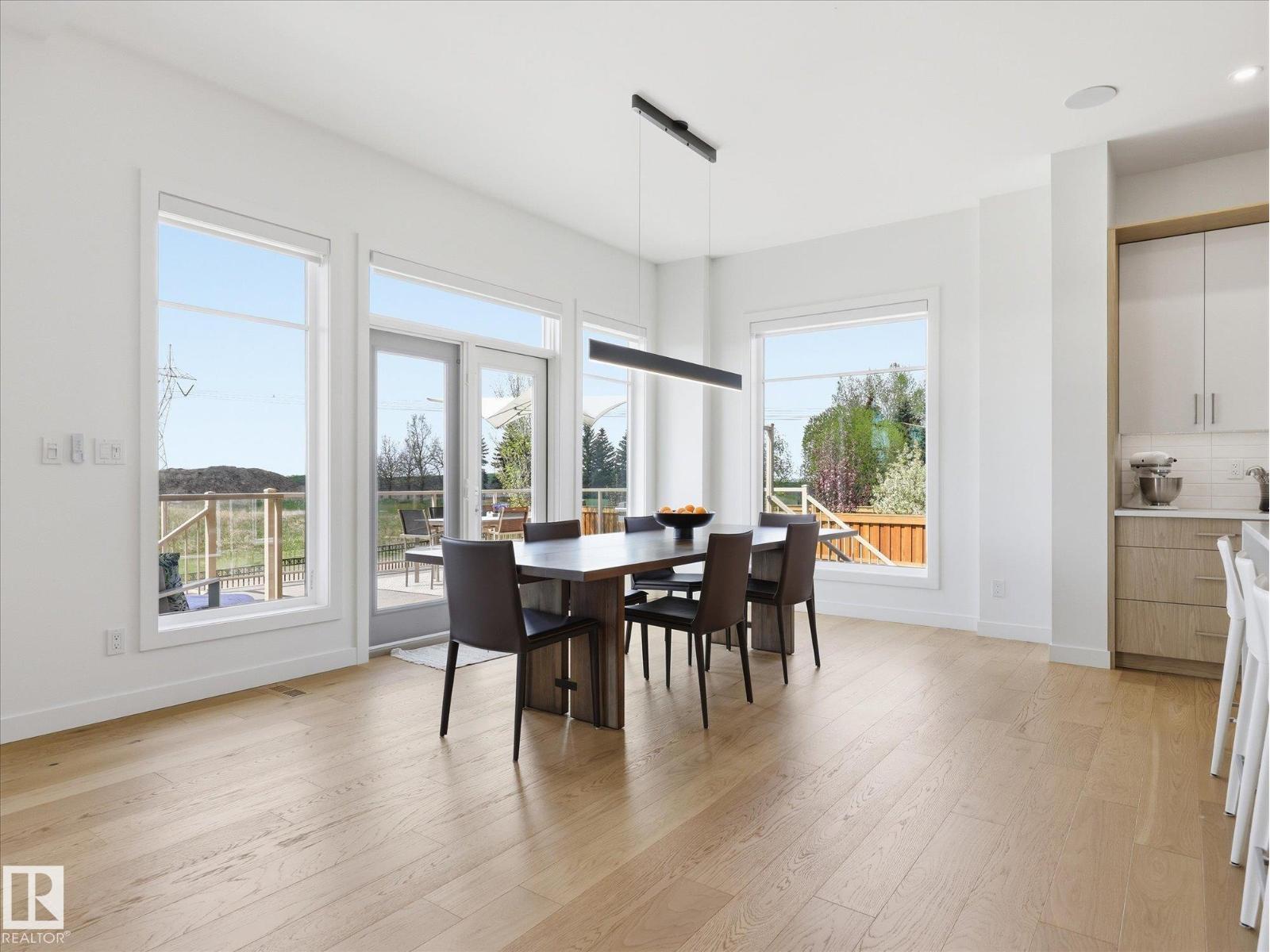 1558 HOWES PL SW - Image 17