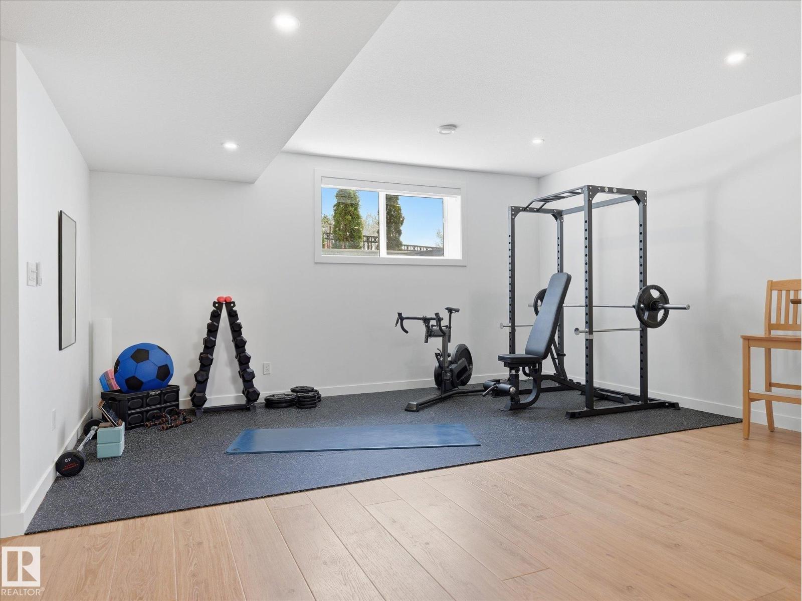 1558 HOWES PL SW - Image 47