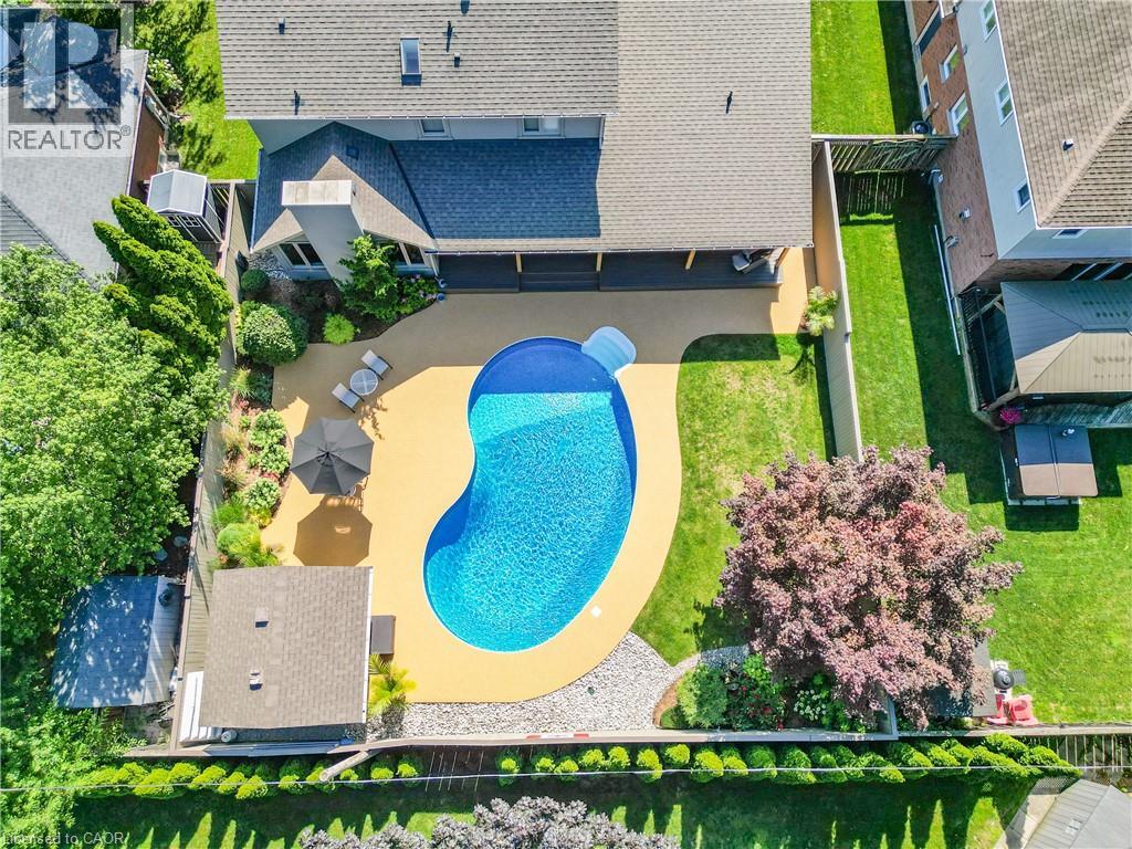 86 HEDGE LAWN Drive - 50