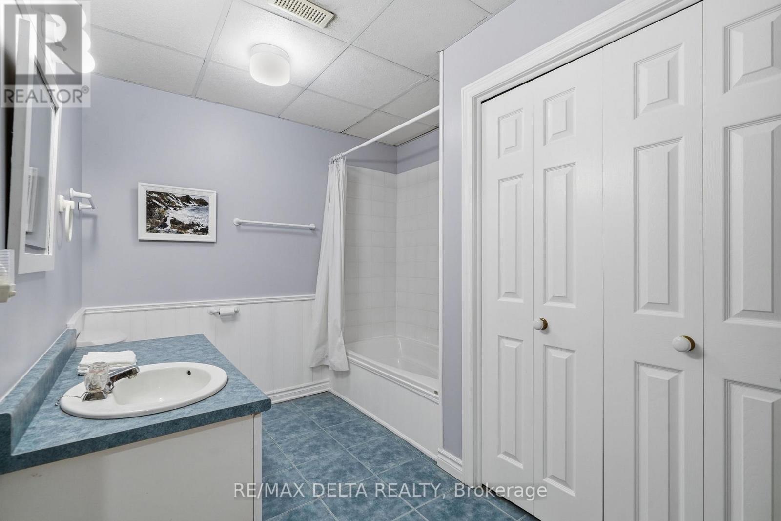 1779 CHEMIN DES EAUX PAISIBLES ROAD - Image 31