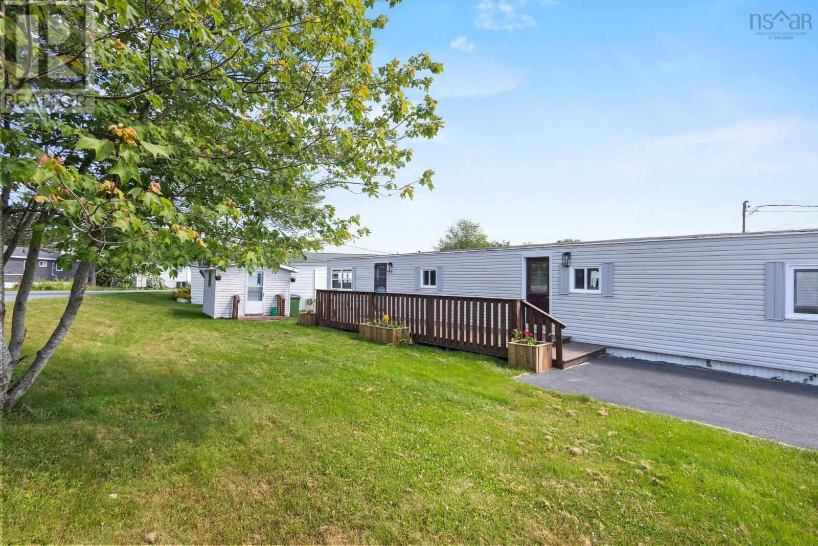 1 Bishop Avenue - Image 31