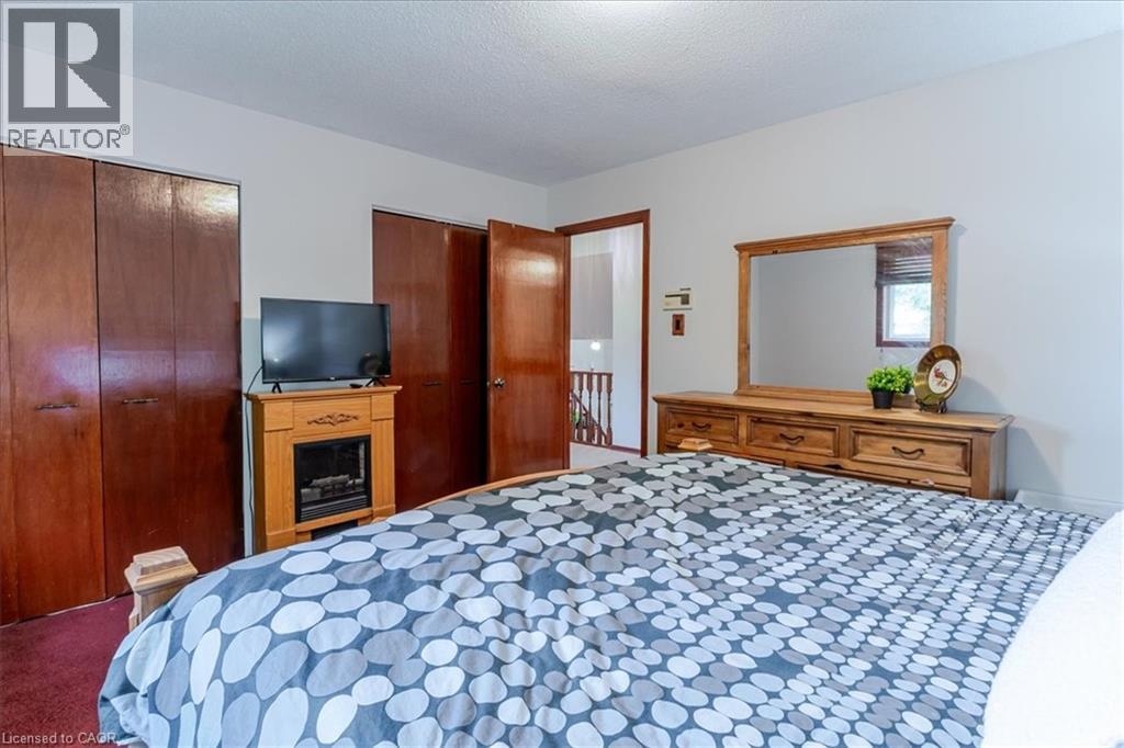 219 ATHENIA Drive - Image 20