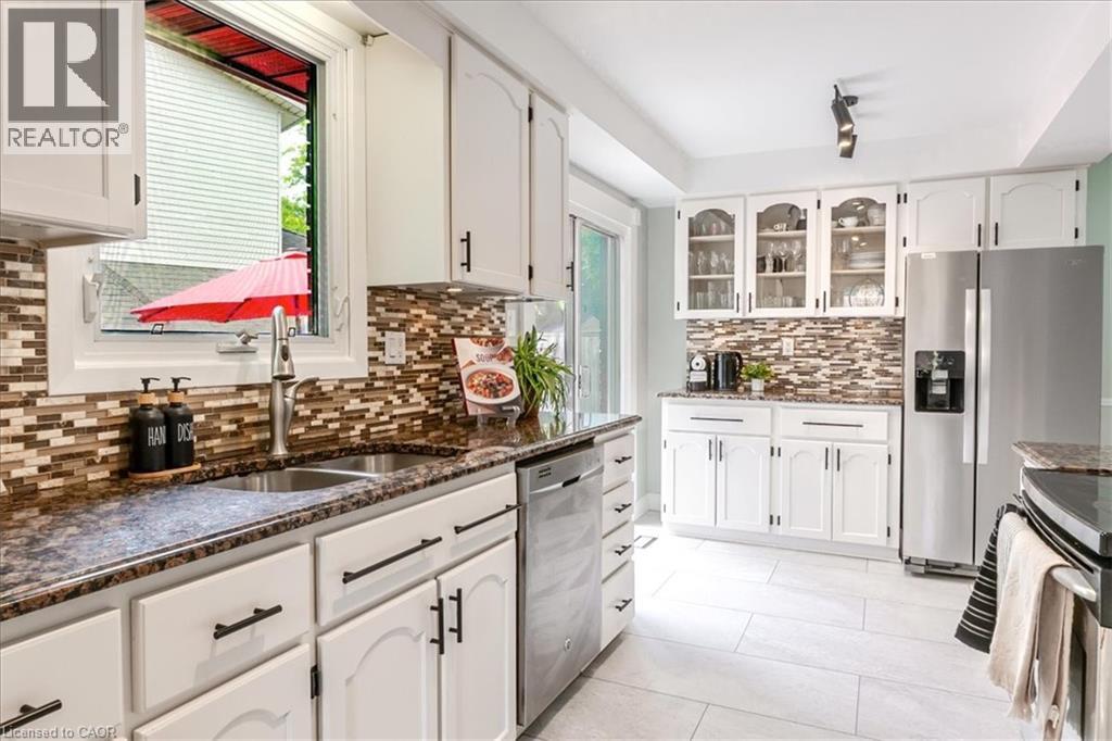 219 ATHENIA Drive - Image 14