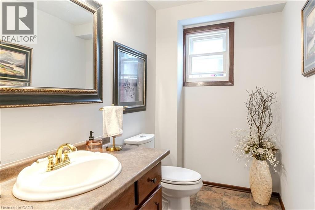 219 ATHENIA Drive - Image 28