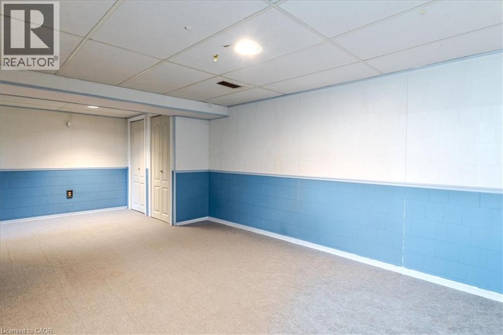 219 ATHENIA Drive - Image 35