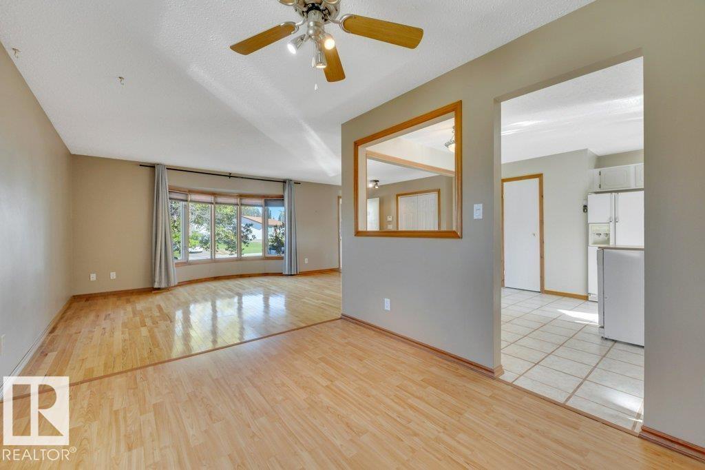 3506 44 ST - 12