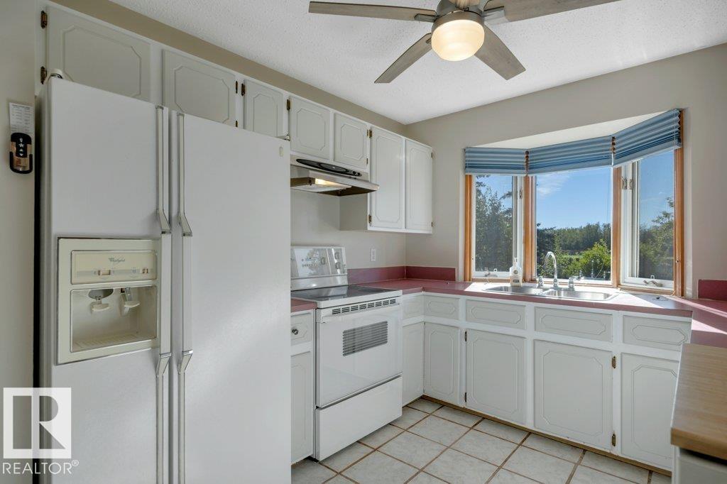3506 44 ST - 14