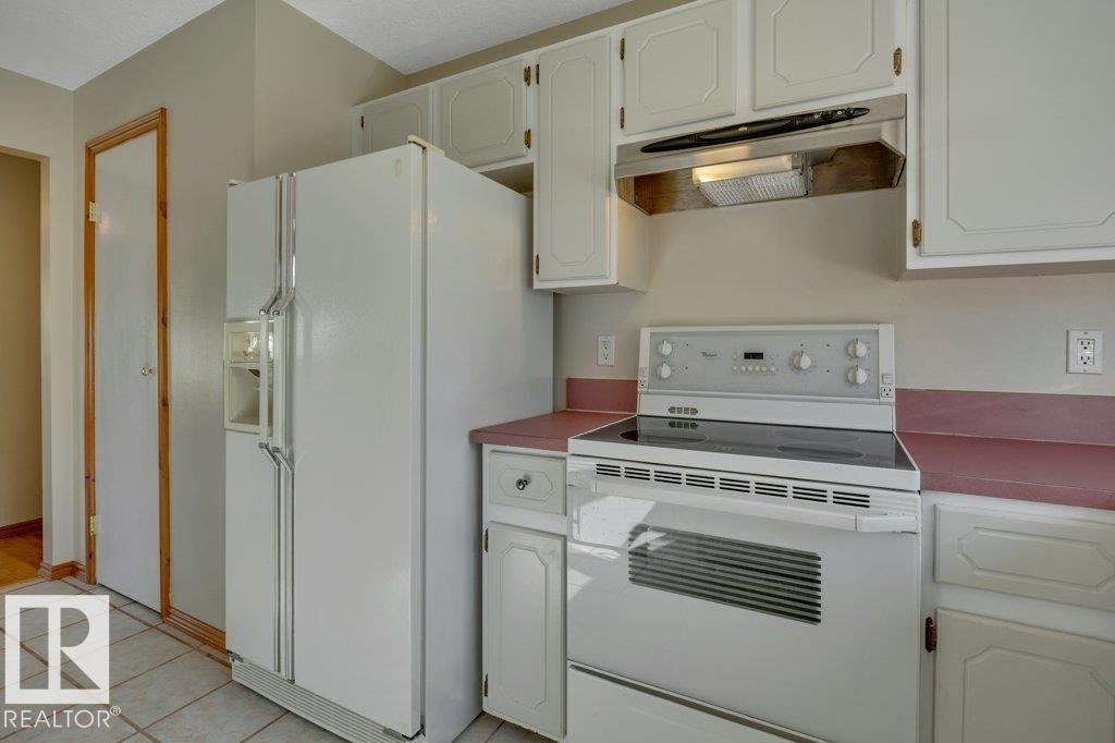 3506 44 ST - 16