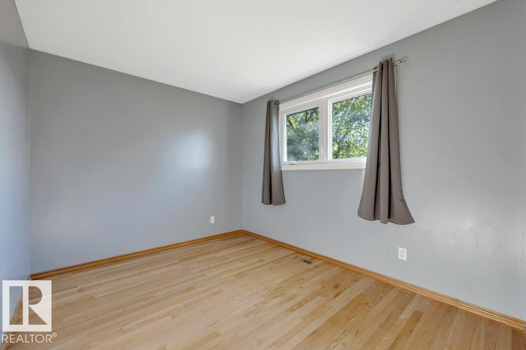 3506 44 ST - Image 25