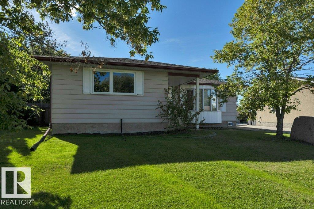 3506 44 ST - Image 3
