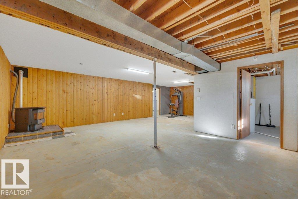 3506 44 ST - 33