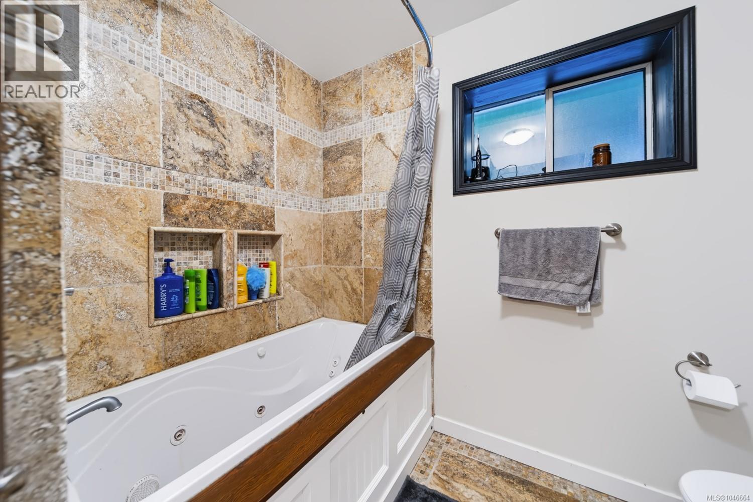 1001 Timberwood Dr, Nanaimo