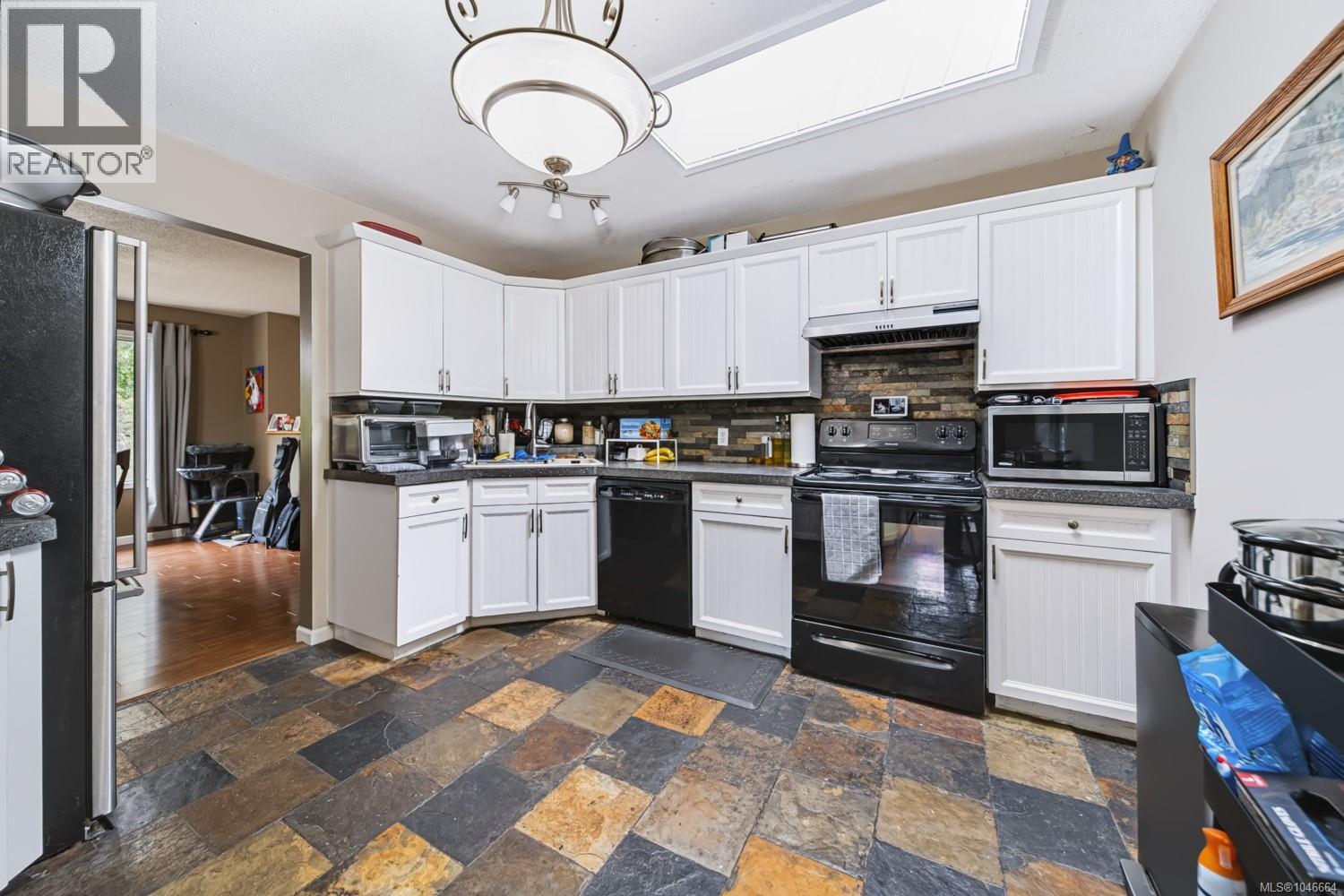 1001 Timberwood Dr, Nanaimo