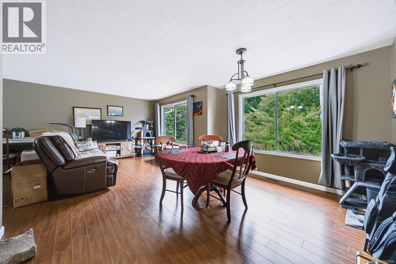 1001 Timberwood Dr, Nanaimo