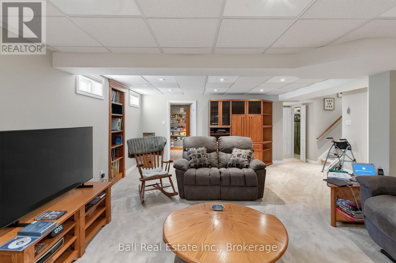 1517 SILVER SPRUCE DRIVE - Image 29