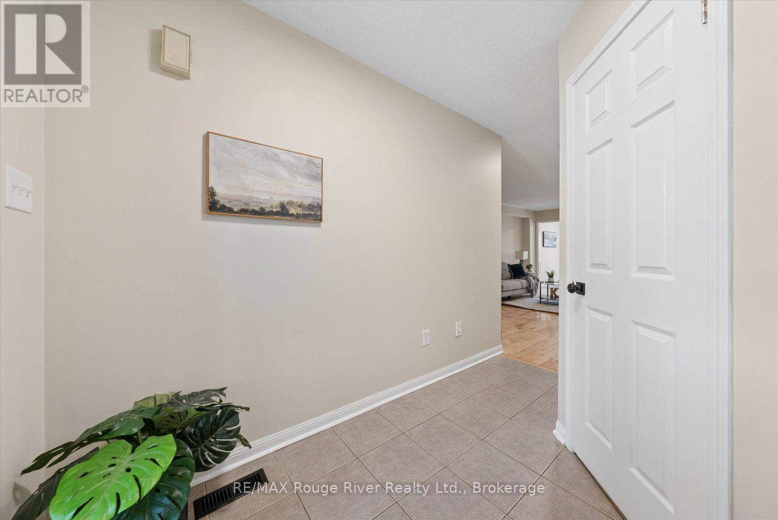 274 SWINDELLS STREET - 6