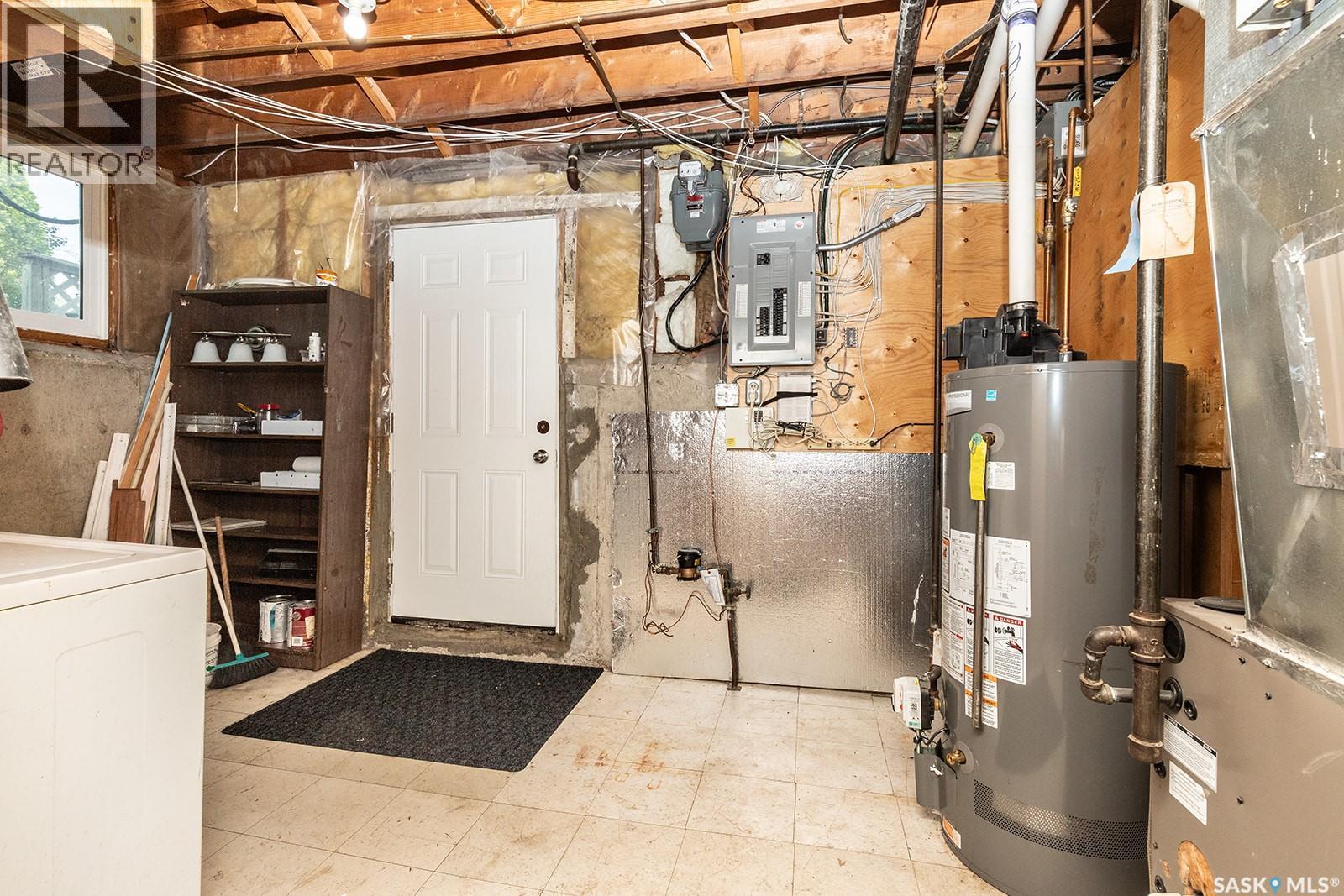 2113 Louise AVENUE - Image 35